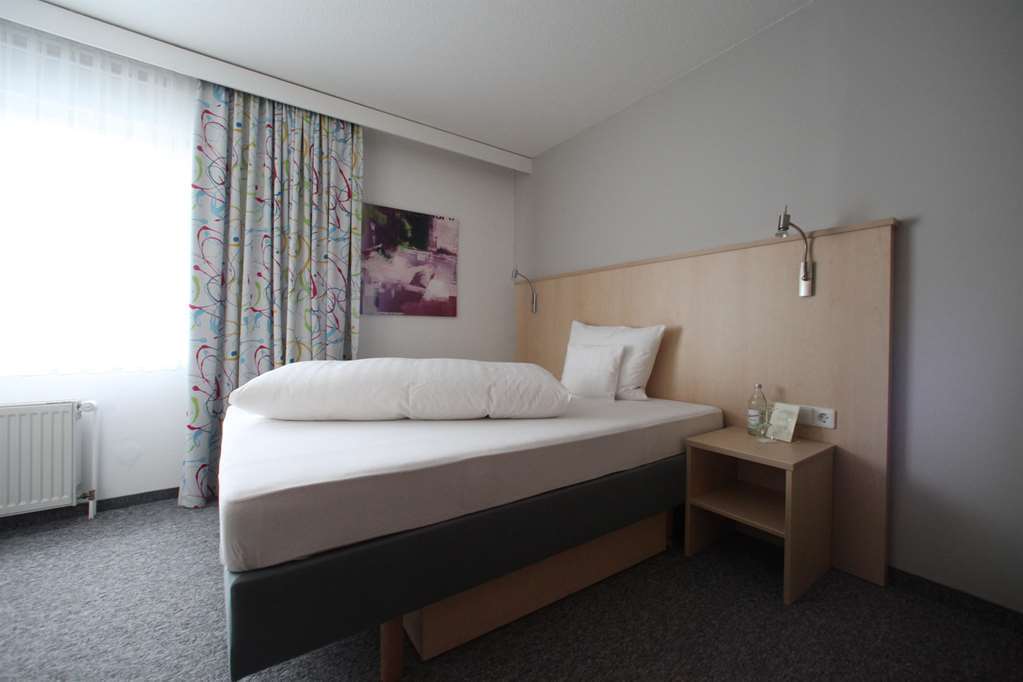 Gärtringen Hotel Baeren חדר תמונה