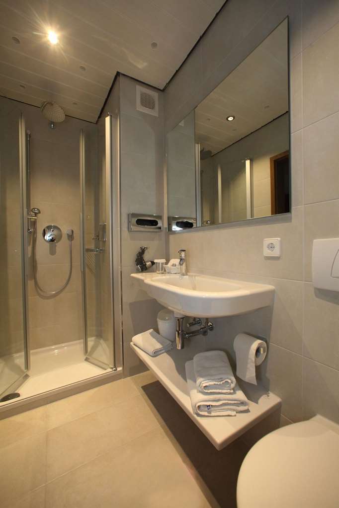 Gärtringen Hotel Baeren חדר תמונה