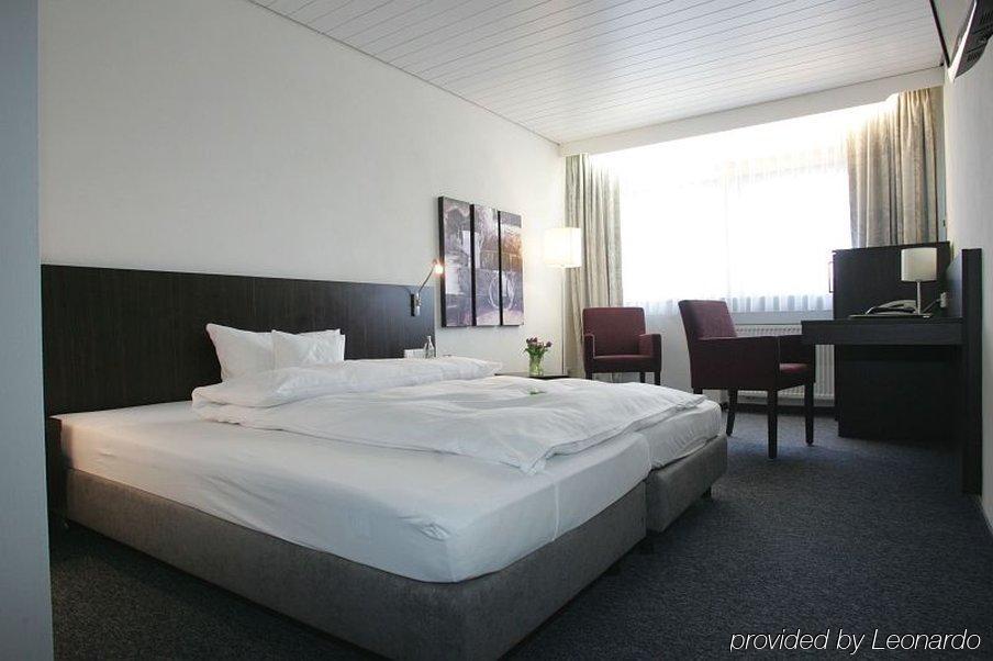 Gärtringen Hotel Baeren חדר תמונה