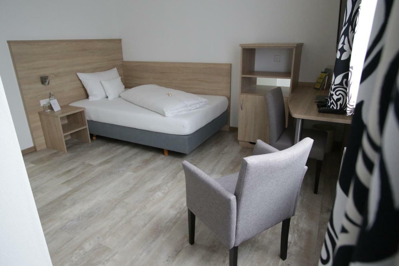 Gärtringen Hotel Baeren מראה חיצוני תמונה