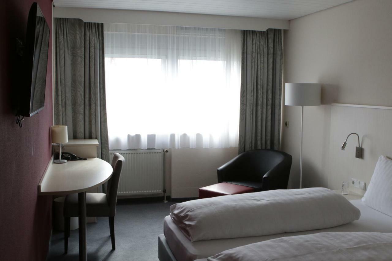 Gärtringen Hotel Baeren מראה חיצוני תמונה