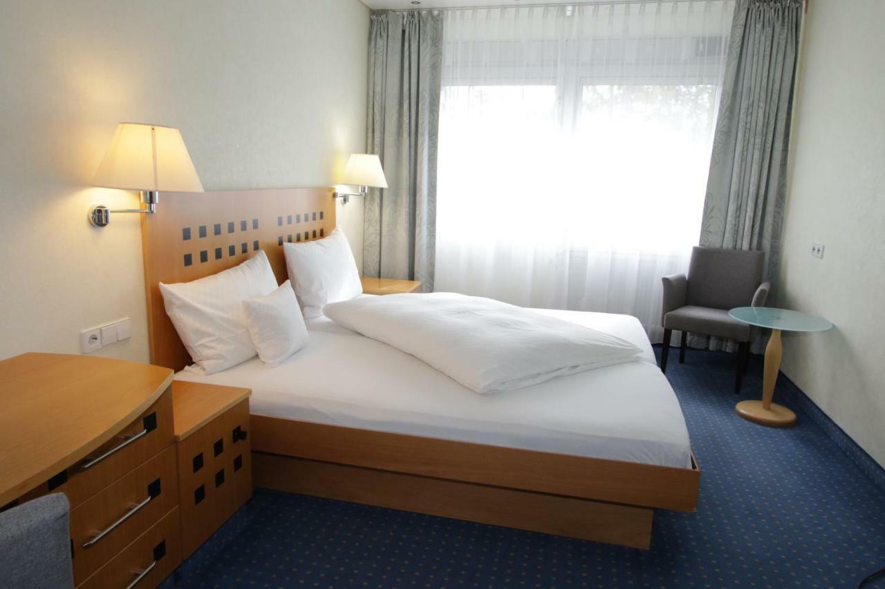 Gärtringen Hotel Baeren מראה חיצוני תמונה